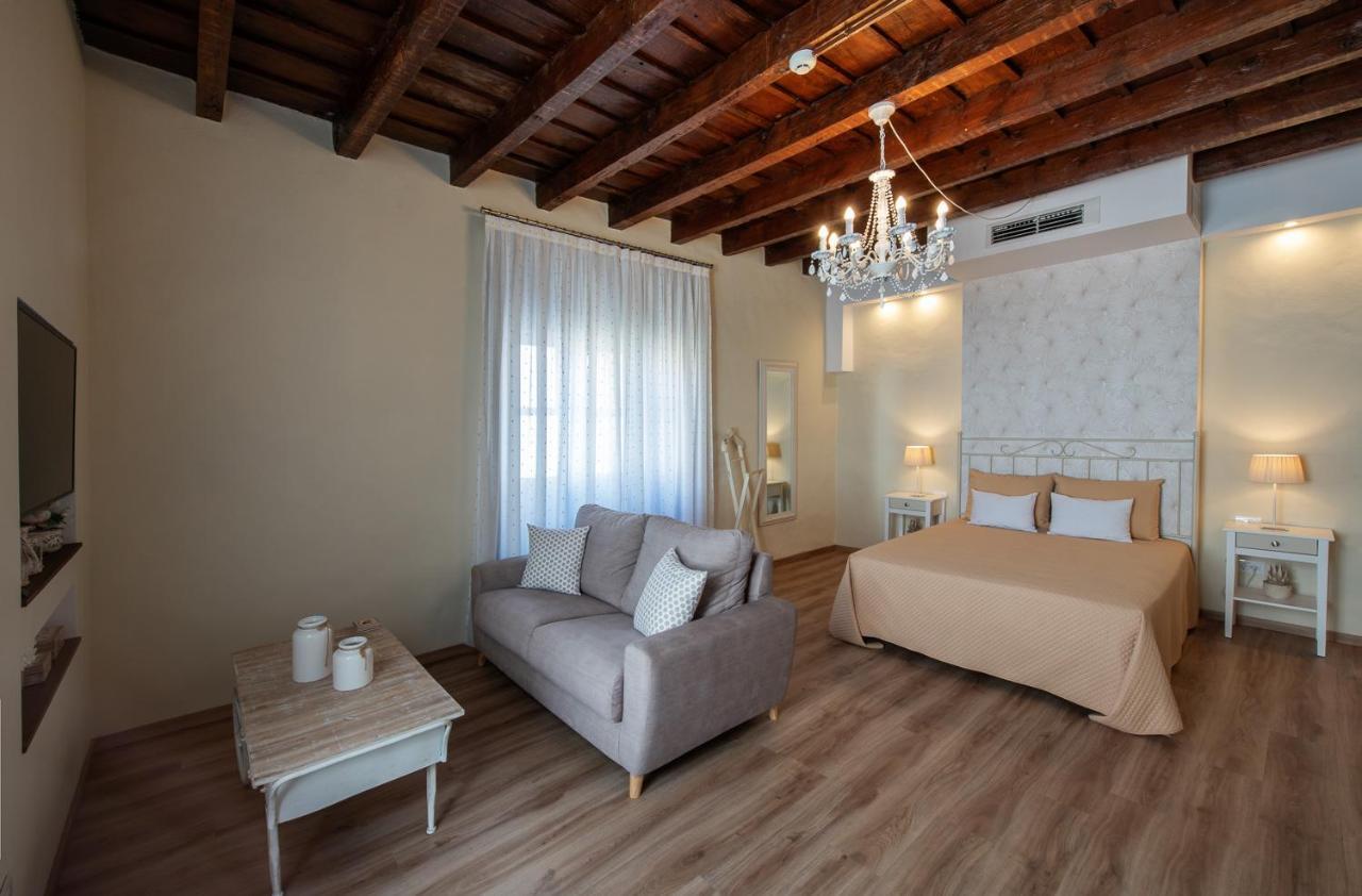 סנטה קרוס דה לה פלמה Suites Plaza Vandale מראה חיצוני תמונה